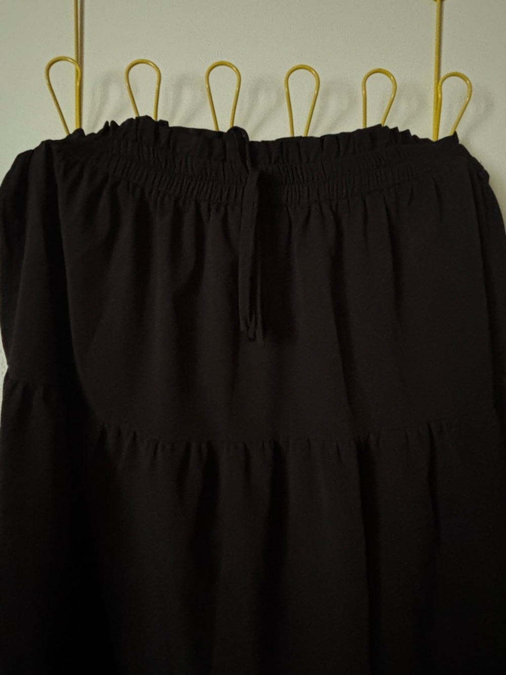 Black Tiered Midi Skirt - Women - Picture 3 of 4